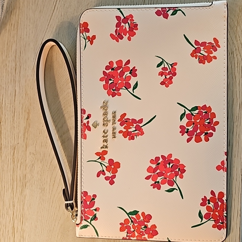 Kate Spade wristlet